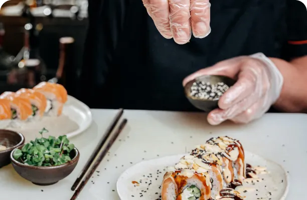 Köstliches glutenfreies Sushi zubereiten